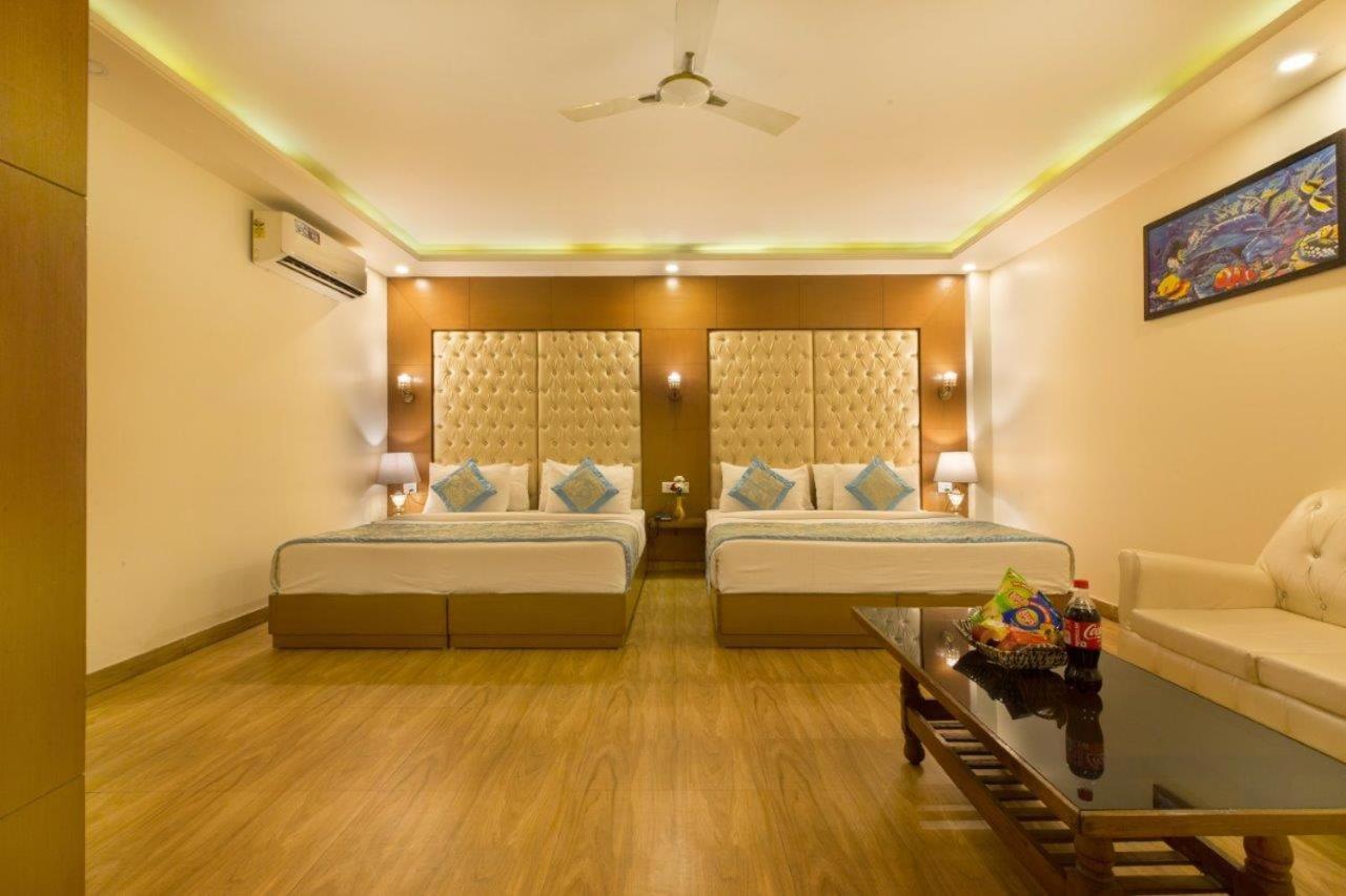 Hotel Viva Palace By Opo Új-Delhi Kültér fotó