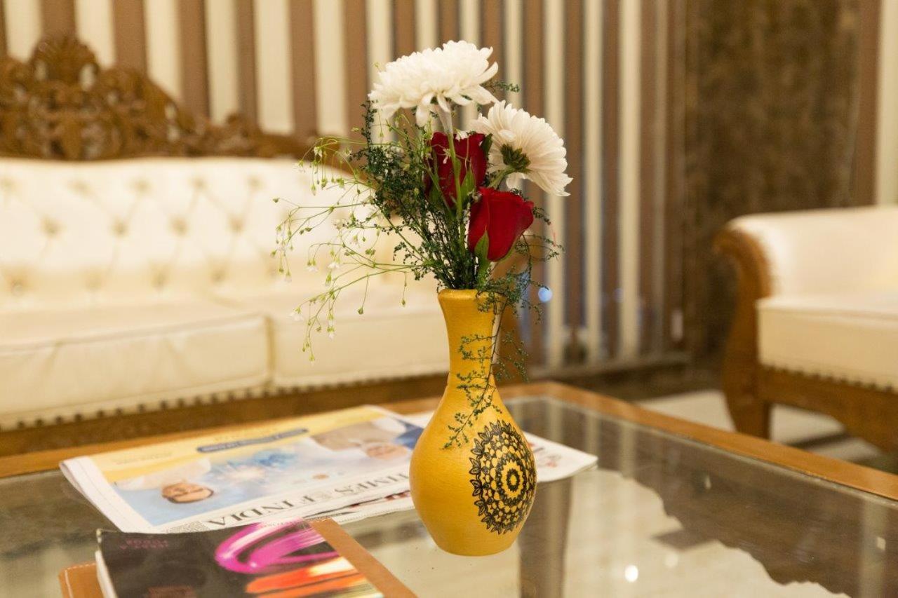 Hotel Viva Palace By Opo Új-Delhi Kültér fotó