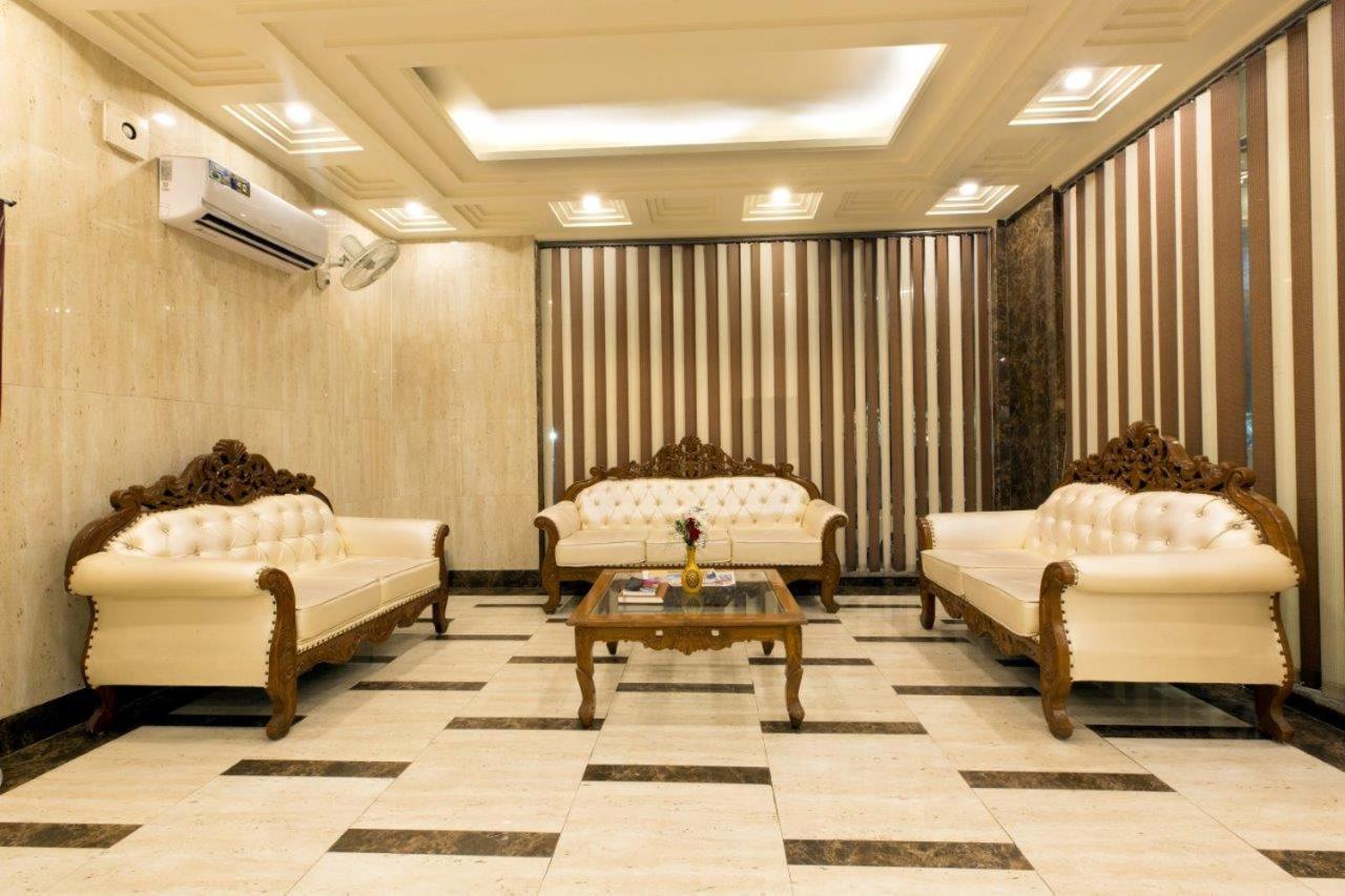 Hotel Viva Palace By Opo Új-Delhi Kültér fotó