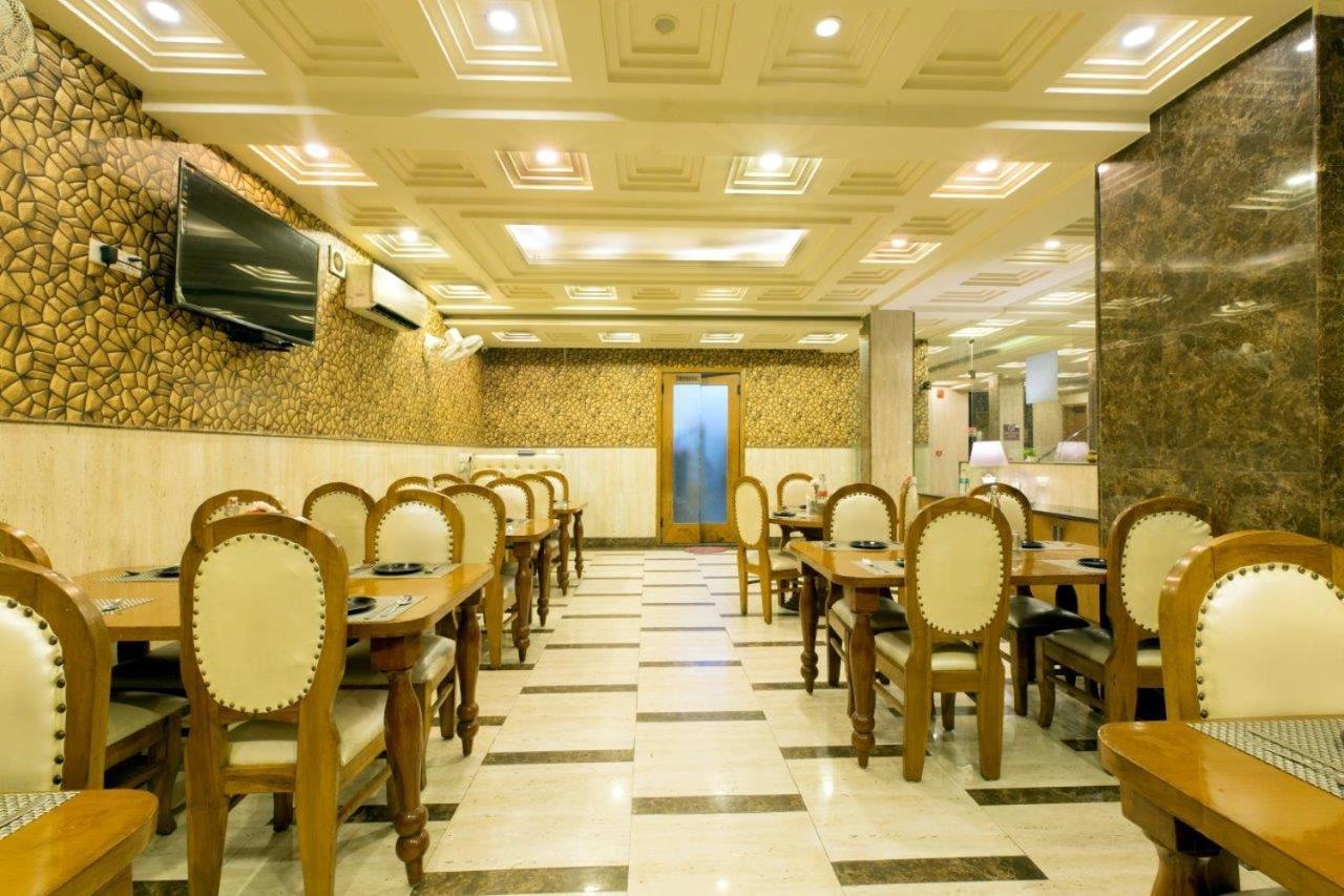 Hotel Viva Palace By Opo Új-Delhi Kültér fotó